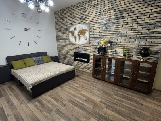 Продам 2х комнатная квартира с ремонтом ж/м Приднепровск Дніпро