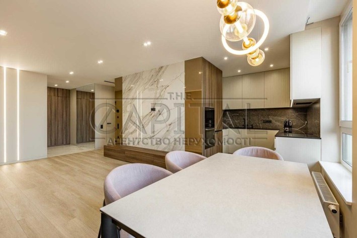 Большая квартира в ЖК Тайм 105м2 Соломянский район - фото 1