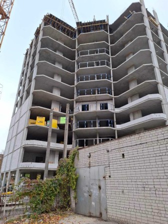 Центр , р-н Драмтеатра, продажа,  1 комнатная 48м2,  14/17 к - фото 1