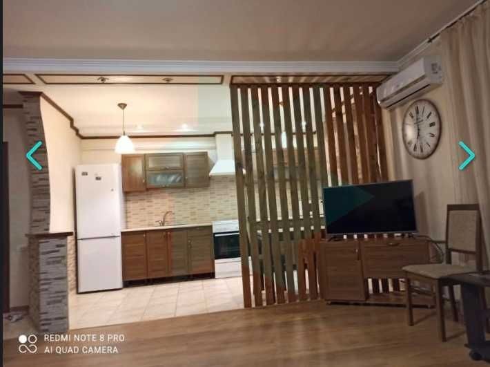 Продажа 2-комнатной квартиры, пр. Поля 42, с ремонтом. - фото 1