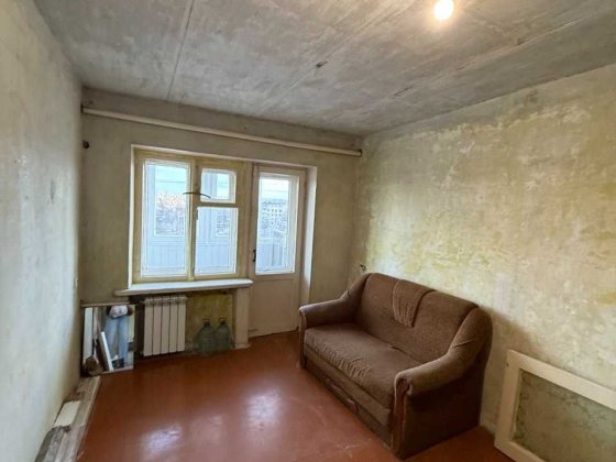 Срочно! Продам 1 ком. квартиру ул.Роторная ж/м Приднепровск Днепр
