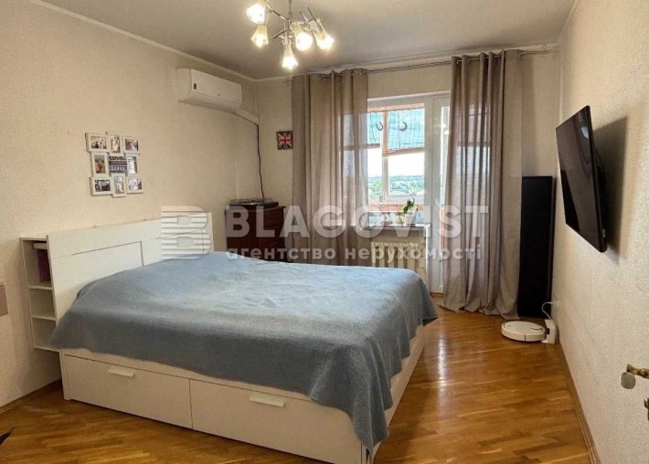 Продаж 2к квартира Смілянська 10/31 Севастопольська площа Чоколівка - фото 1