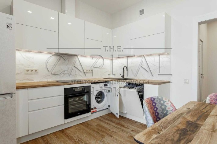 Продам 1к квартиру Золоті Ворота Ярославів Град в історичному центрі - фото 1