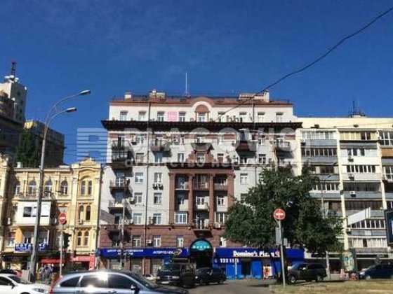 Продаж 3 кімнатної видової квартири центр Басейна  метро Палац спорту