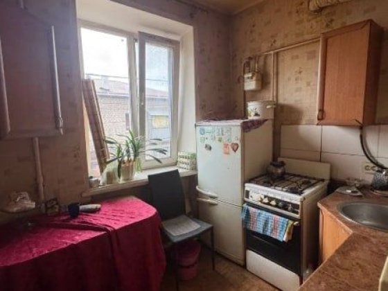 Продам 2к левый берег Дніпро