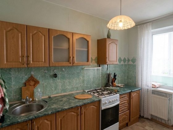 МЕБЛЬОВАНА 3 кім. квартира  / район 700-річчя