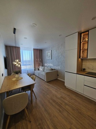 Продаж Квартира 1кім. 43м2 ЖК Варшавський 3 Метро Паркінг - фото 1