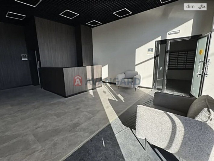 Продам 1-к Квартиру Сварок Будинок Зданий - фото 1