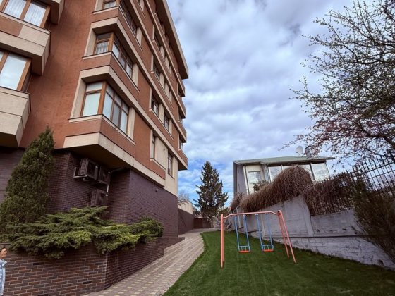 Квартира в клубному будинку Дніпро