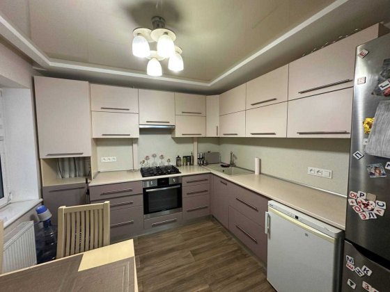 Продам 3-ком. с КАПРЕМОНТОМ на пр. Поля Дніпро