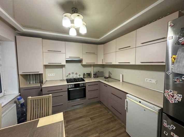 Продам 3-ком. с КАПРЕМОНТОМ на пр. Поля - фото 1