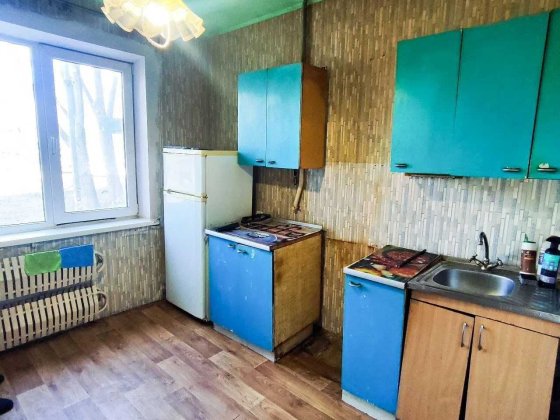 Продажа 3-комнатной квартиры, Тополь -3,безнал. Днепр