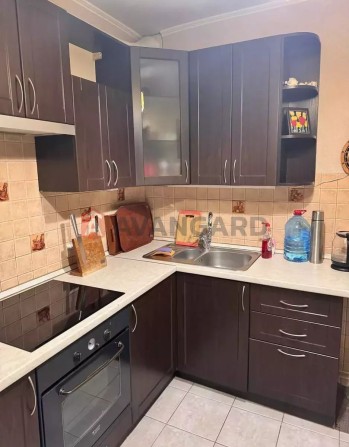 Продам Срочно 3-ком. Центр - фото 1