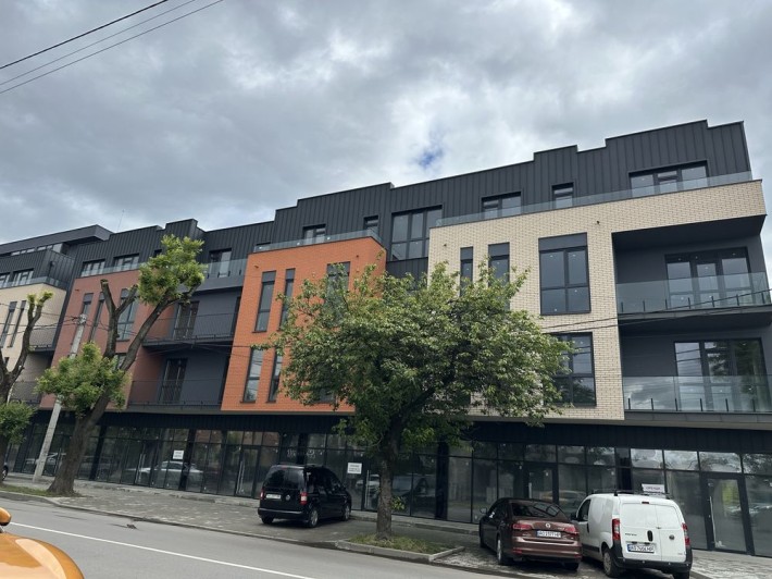 Продаж 1,5 кімн.квартири 56 м кв. вул.Собранецька 100 ЖК Сенк Ужгород - фото 1