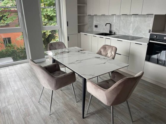 Продаж квартири жк Сенк, 1,5 кімнатна Ужгород