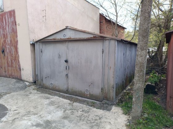 Гараж металевий, вул. Сторожинецька в кооперативі N16 Чернівці
