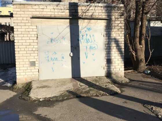Продам кирпичный гараж в центре возле пассажа Днепр