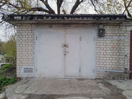 Гараж капітальний бетонний продам. Віноградарь. Гаражний кооператів