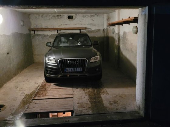 Гараж 50 м2 в кооперативі Лада-2