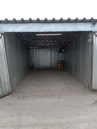 Гараж з профілю під охороною. На Прирічній - фото 1