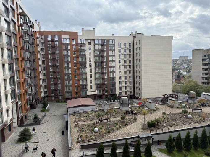 Продам паркинг, жк Жуковский, центр - фото 1