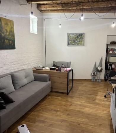 Продаж 4-к, квартира( танхаус) Центр - фото 1