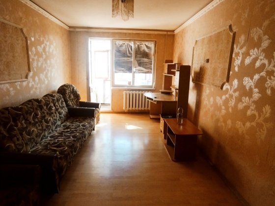 Продам двухкомнатную квартиру ул . Защитников Украины Чернигов