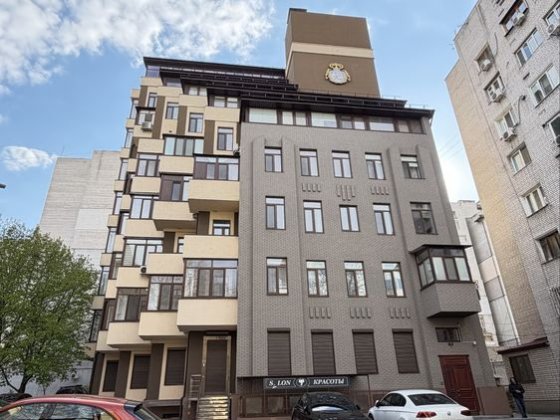 Продам 3к квартирус немонтом  в клубном доме!Центр Дніпро