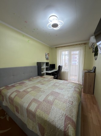 У продажу 3к квартира на Ж/М червоний камінь - фото 1