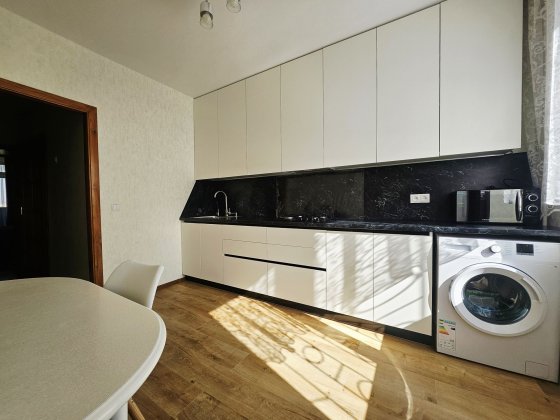 Продаж просторої і затишної  2к  Вокзальна площа 1 Дніпро