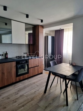 Продам 1-к студію з ремонтом Чоколівський б-р,22  Солом'янський р-н - фото 1