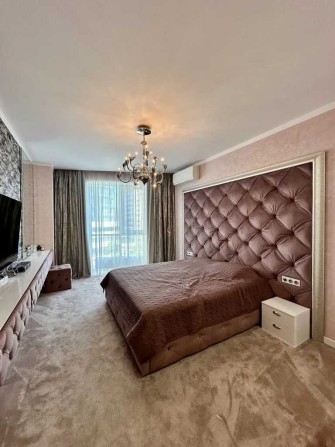 ЖК Панорама, 3к квартира с дизайнерским ремонтом - фото 1