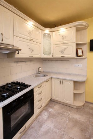 3к квартира на Тополе 3, ремонт, техника, рядом АТБ и Сельпо - фото 1