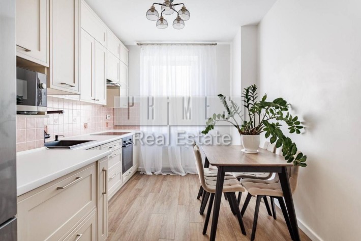 Продаж 3к 87кв м квартири ЖК Південна Брама вул Дніпровська набережна 26б Осокорки Дарниця Київ ІНВЕ - фото 1