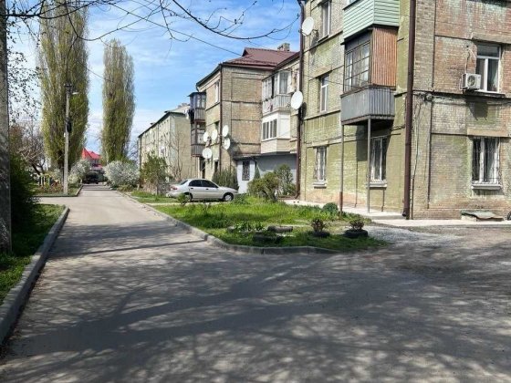 Продам 2 кімнатну квартиру пер. Василівський ( лівий берег) Дніпро