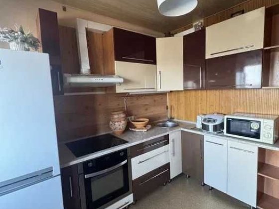 Продам 1 комнатную квартиру по ул. Надежды Алексеенко. Цена!!! Дніпро