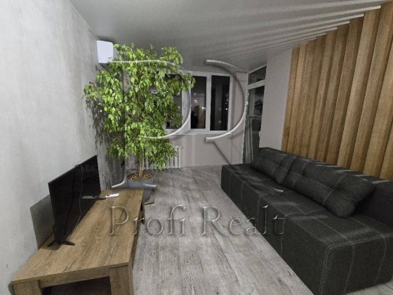 Продаж 1 кімн. квартири біля метро вулиця Теремківська 13