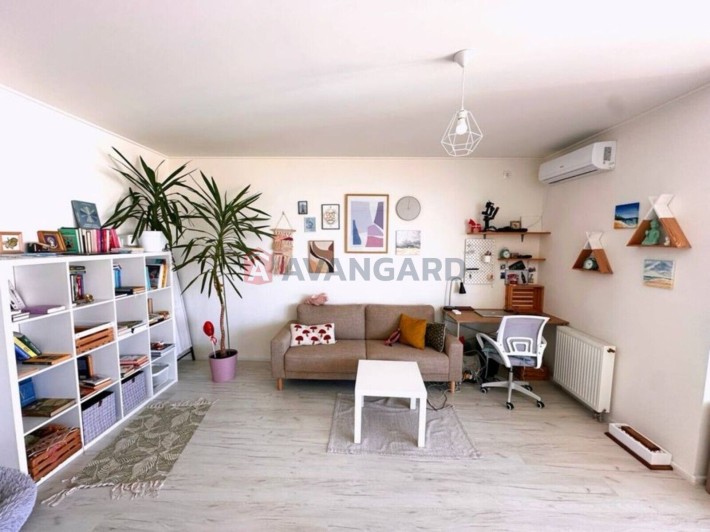 Митниця 2-кім квартира з сучасним ремонтом - фото 1