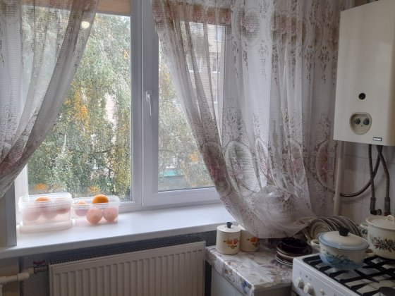 Продаж/обмін -  2-шка р-н Ж/Д -" КАРПАТИ"  3/5 Ц  48 м2 Черкаси