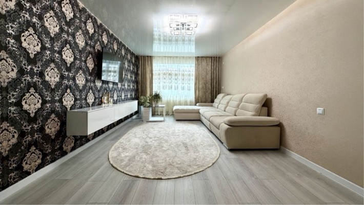 Чудова 2к квартира у топовій локації - фото 1