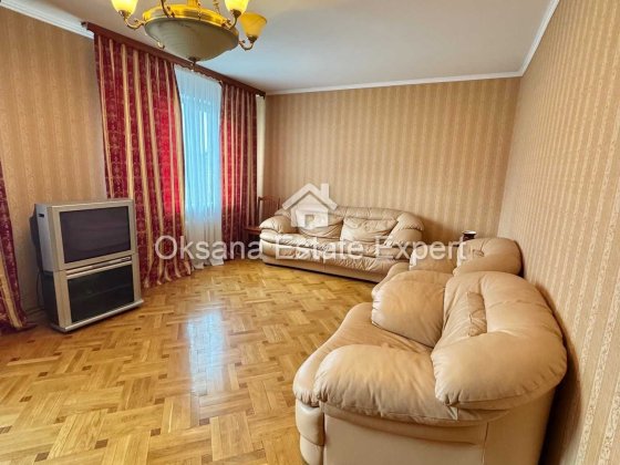 Продаж 2к.квартири 82,5 м2 поруч метро Позняки Осокорки Дарницький