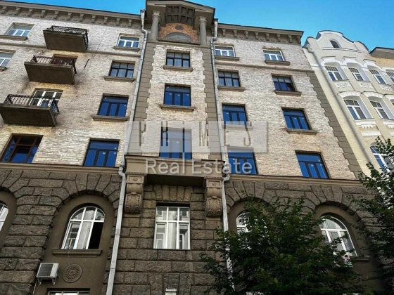 Продаж 3к квартири без ремонту, вул. Банкова, 3, Липки Київ
