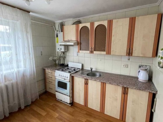 Продається частина цегляного будинку, по документах 2 кімнатна квартира. Житомир
