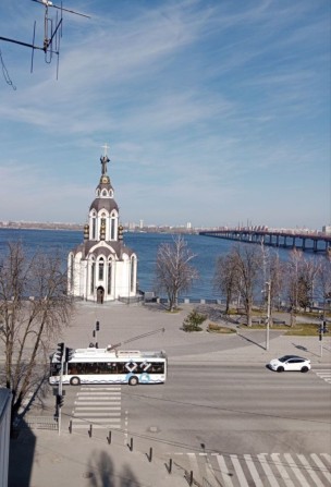 У продажу 2к квартира на набережній Дніпра - фото 1