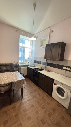 Продам ексклюзивну 2 кімнатну сталінку по вул Київській - фото 1