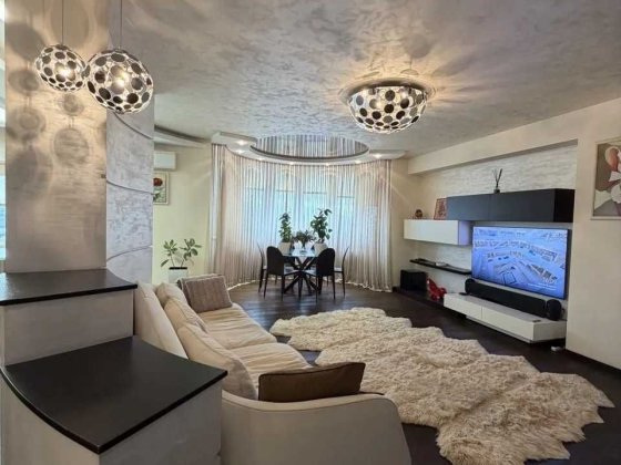 Продам 3 х комнатную квартиру в ЖК Созидатель по ул. С. Подолинского Дніпро