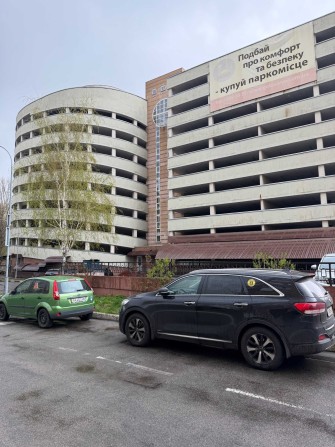 Продам 2 паркомісця у м.Киів - 40 000 у.є. - фото 1