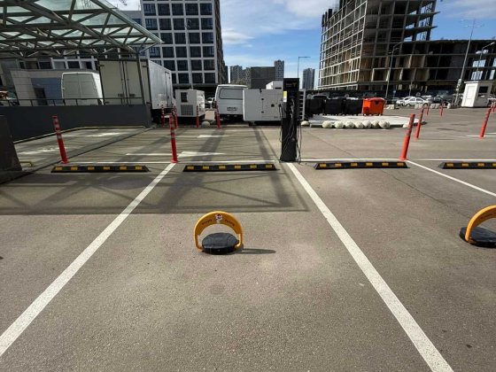 Без %! Продаж наземного паркомісця з електрозарядкою в ЖК Рівер Стоун, RiverStone