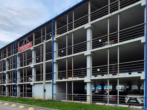 Продаю машиномісце  в ЖК "Левада" по вул. Лисаветинська. Харьков