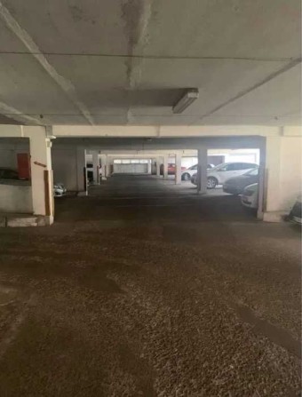 Продам паркомісце Паркінг на вул. Незалежності (Армійська), 13А від власника - фото 1
